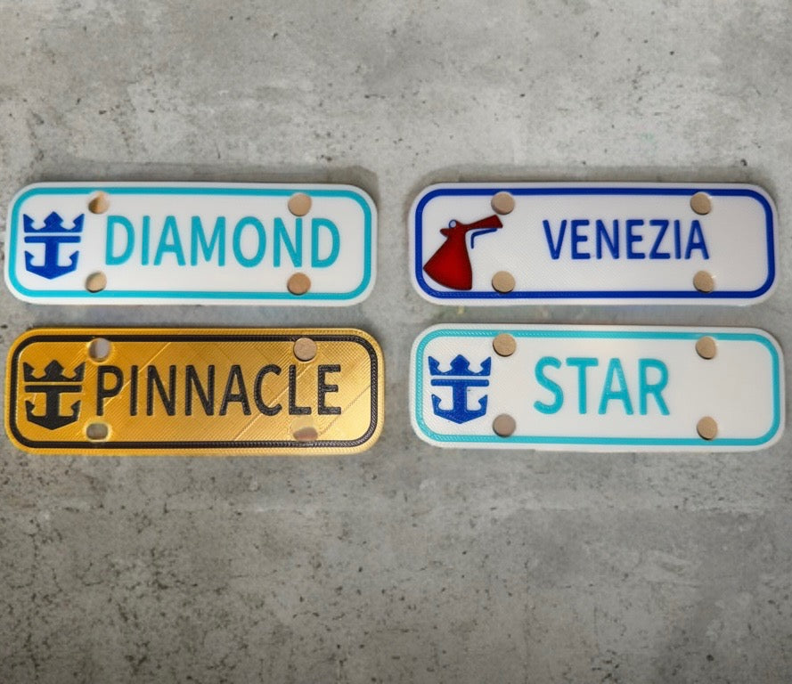 Interchangeable Cruise Door Hanger Decoration